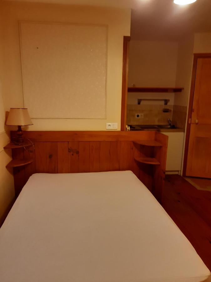 Chambres D'Hotes Sur La Courtine De Coucy Exterior photo